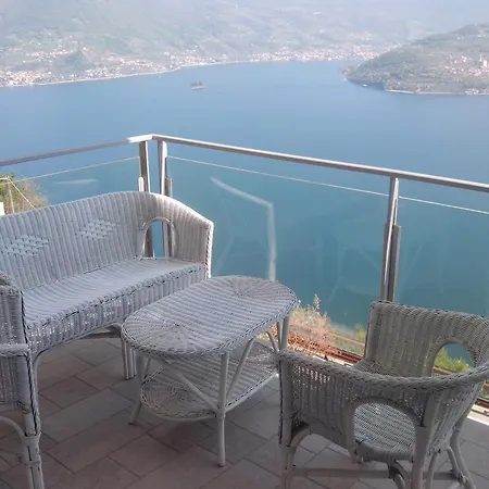 Vista Paradiso Apartamento *